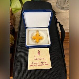 Maltese Cross Pendant from Rome with Mother of Pearl